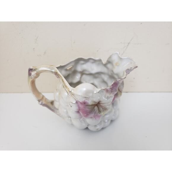 Vintage Royal Bayreuth Porcelain Lusterware Lustre Grape Creamer Pitcher & Plate - Picture 3 of 14